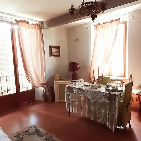 Casa Viole Bauernhof Fornovo di Taro