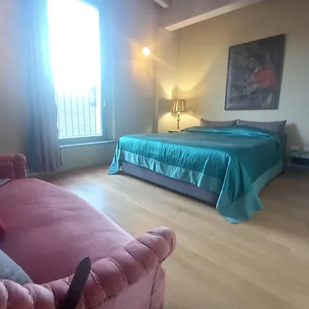 Casa Viole * フォルノーヴォ・ディ・ターロ