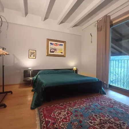Casa Delle Viole Farm stay Fornovo di Taro