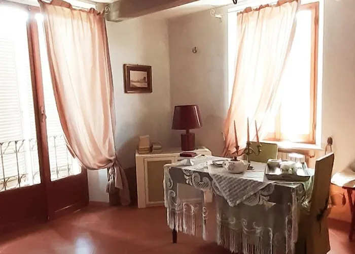 Casa Viole Фермерский дом Форново-ди-Таро